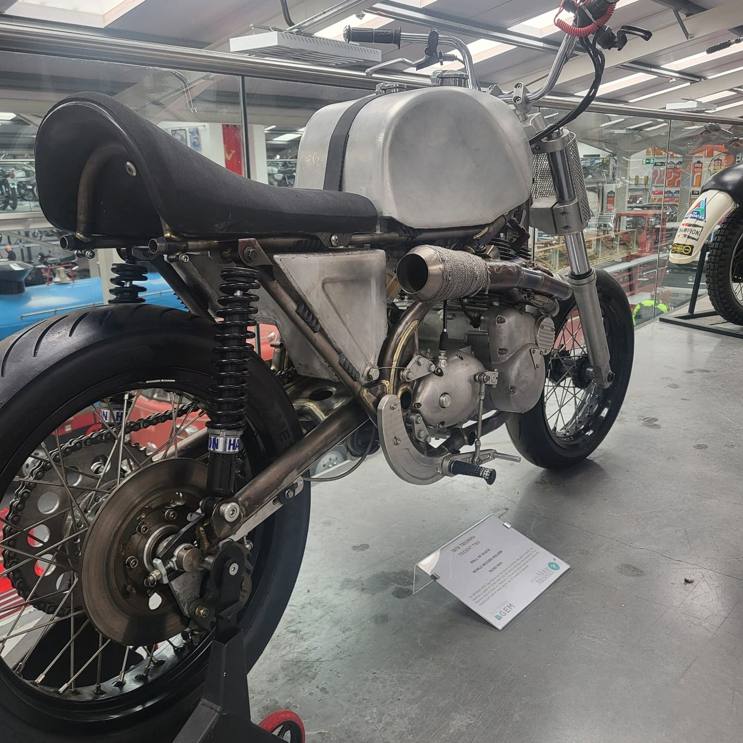 03 HAGON | Roadshock serie SSB